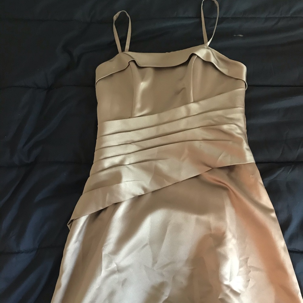 NWOT Elegant Da Vinci Formal Size 14 in Brown